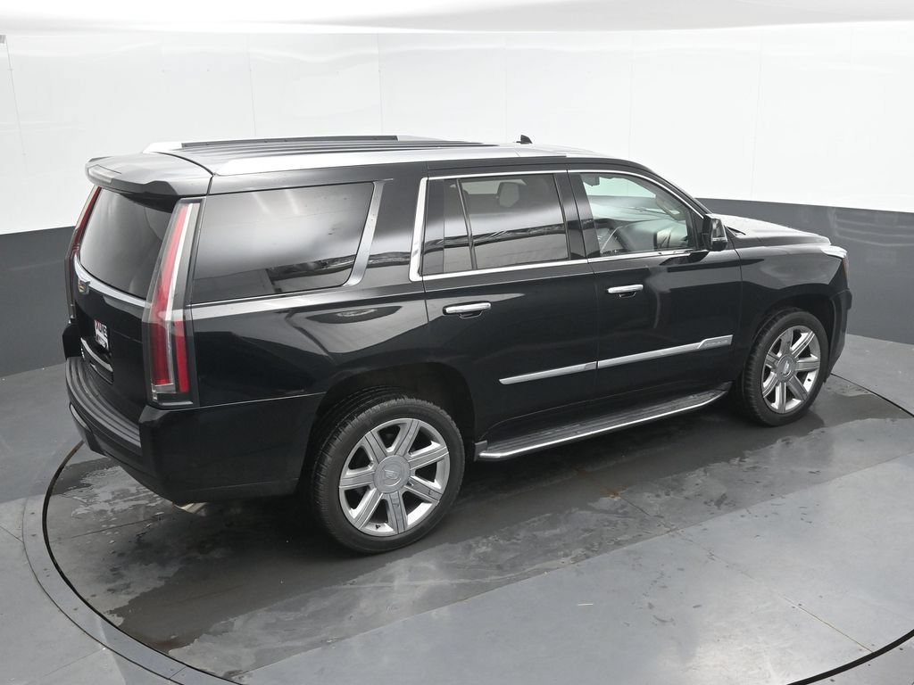 Used 2018 Cadillac Escalade Premium Luxury AWD/4WD image 31