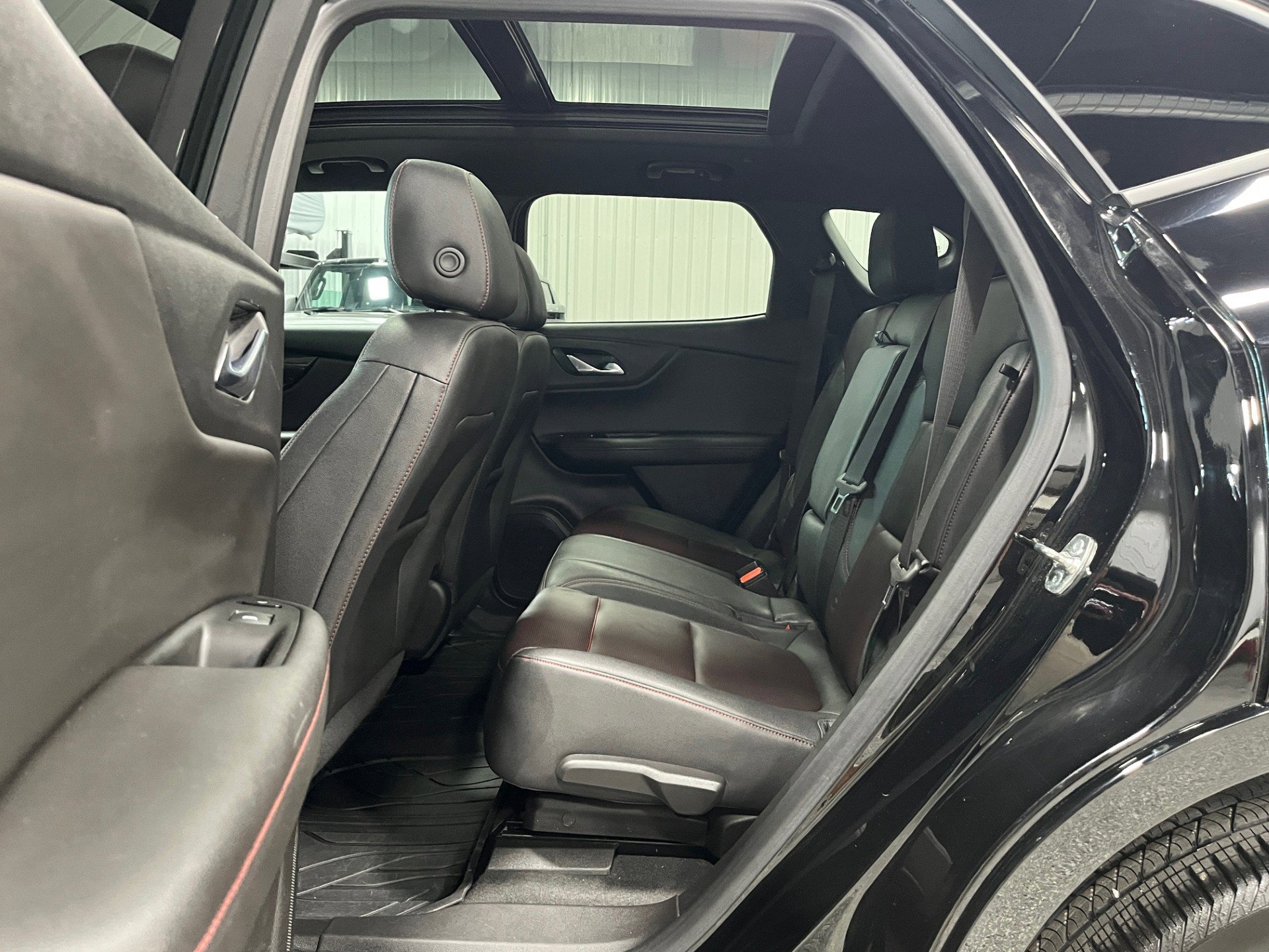 Certified 2023 Chevrolet Blazer RS w/ Driver Confidence II Package image 11