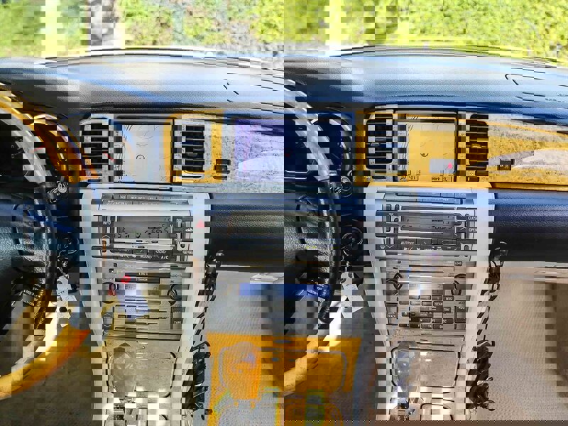 Used 2003 Lexus SC 430 Convertible image 25