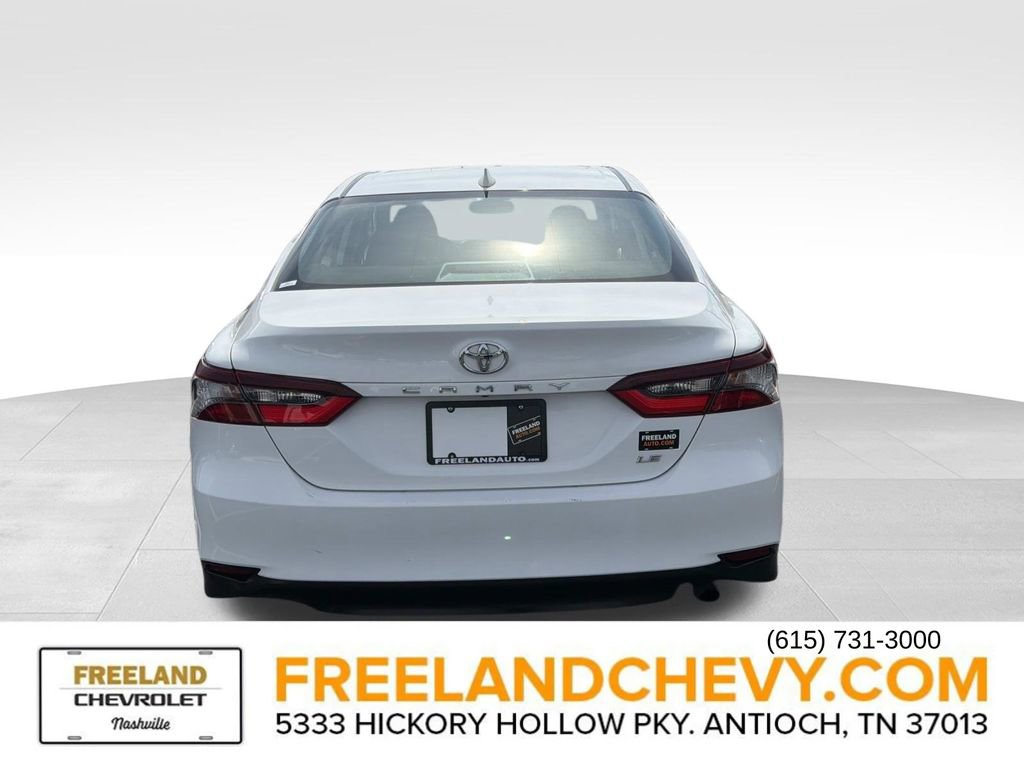 Used 2022 Toyota Camry LE w/ Convenience Package FWD image 4