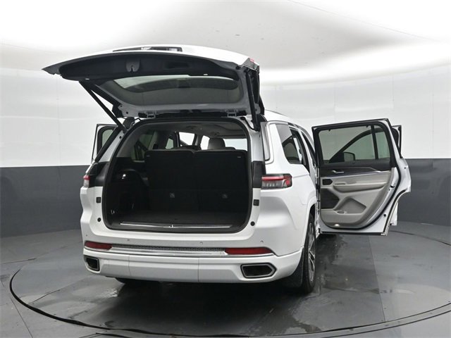 Used 2022 Jeep Grand Cherokee L Overland w/ Advanced Protech Group III image 50