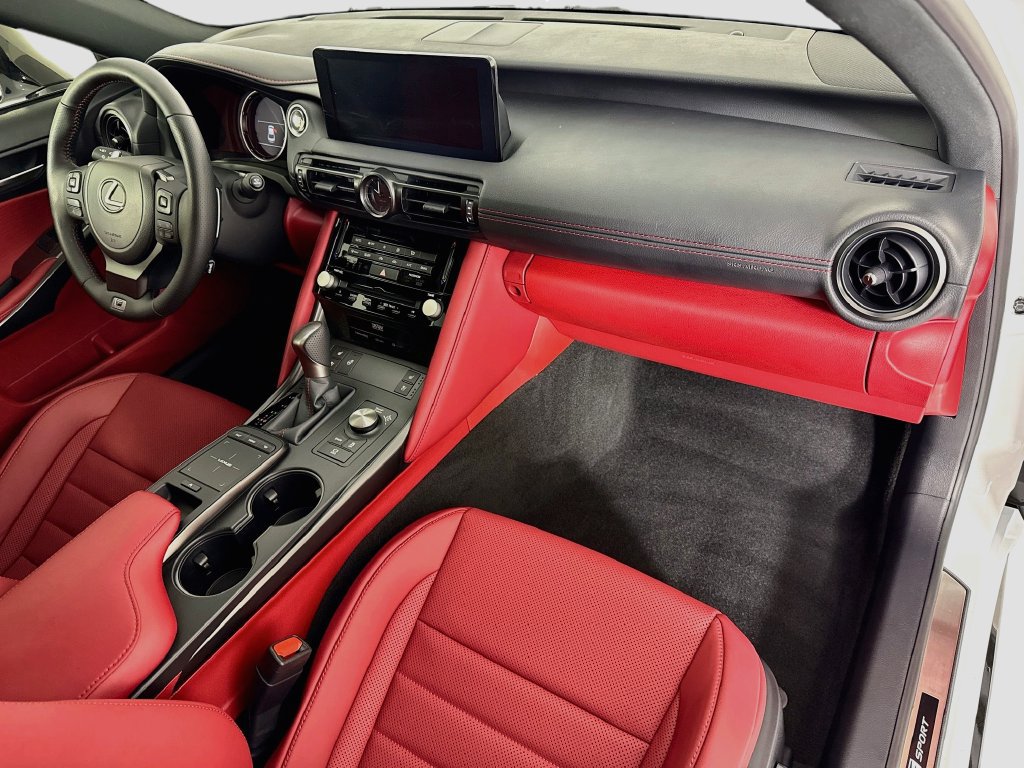 Used 2025 Lexus IS 500 RWD image 17