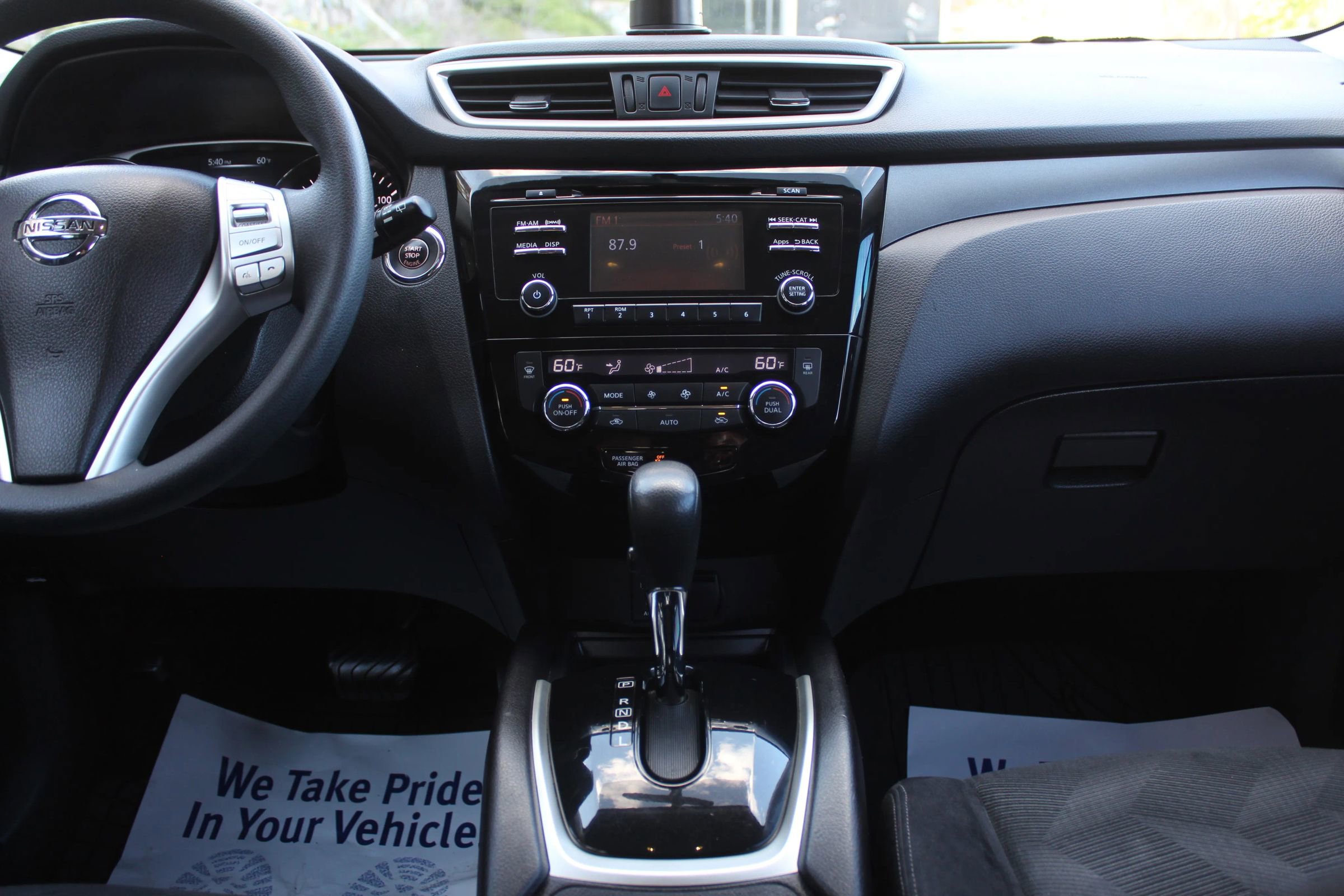 Used 2015 Nissan Rogue SV AWD/4WD image 21