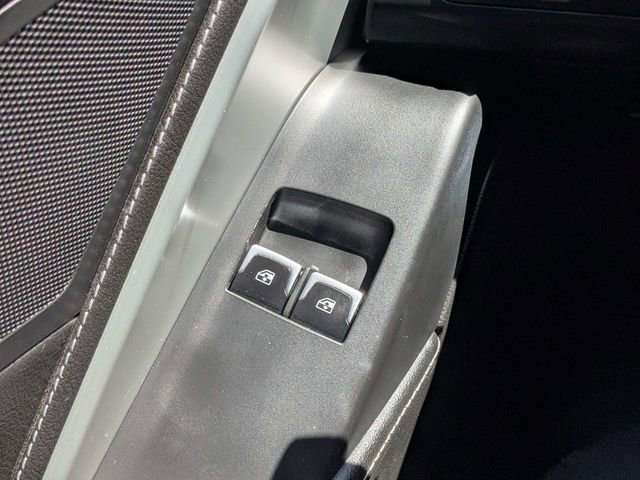 Used 2014 Chevrolet Corvette Stingray Convertible w/ 2LT Preferred Equipment Group RWD image 14