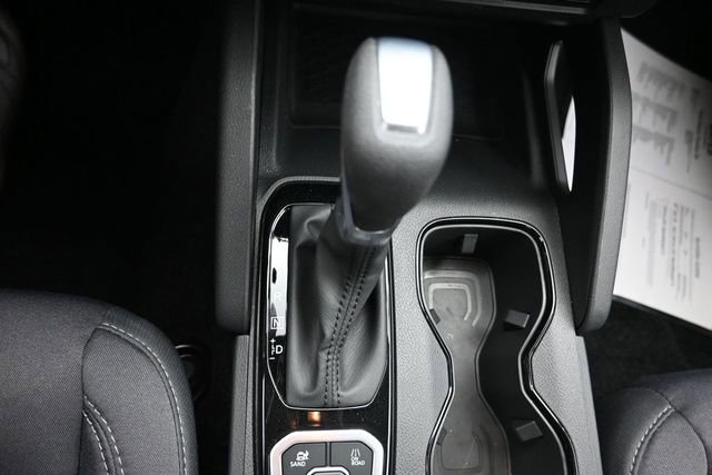 Used 2026 Nissan Frontier SV w/ SV Convenience Package AWD/4WD image 18