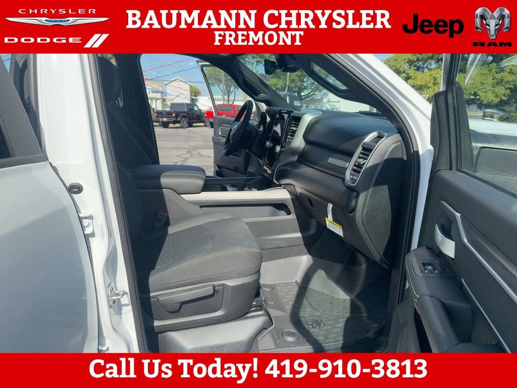 New 2026 RAM 2500 Big Horn AWD/4WD image 12