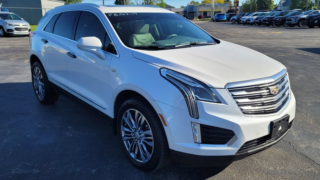 Used 2017 Cadillac XT5 Premium Luxury w/ LPO, Wheel Lock Package FWD image 2
