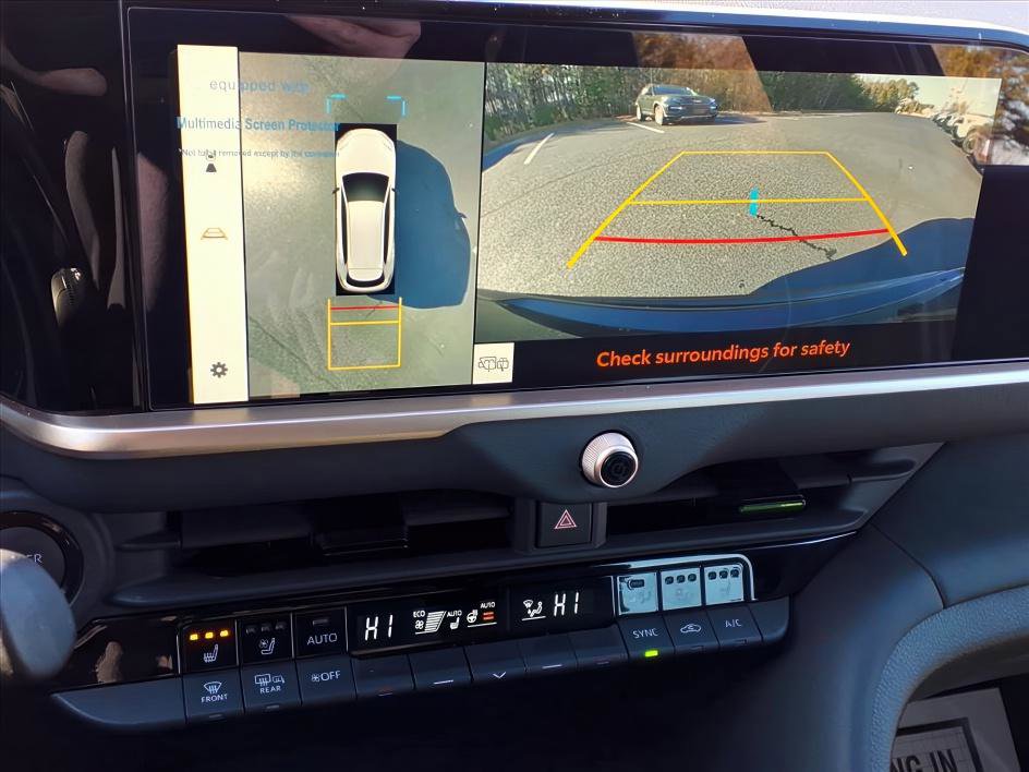 Used 2025 Toyota Crown Signia image 20