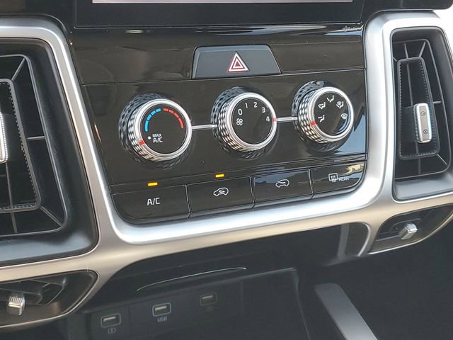 Used 2021 Kia Sorento LX AWD/4WD image 27