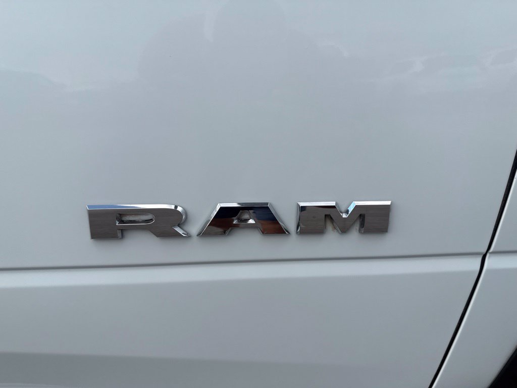 Used 2024 RAM 2500 Laramie w/ Safety Group AWD/4WD image 15
