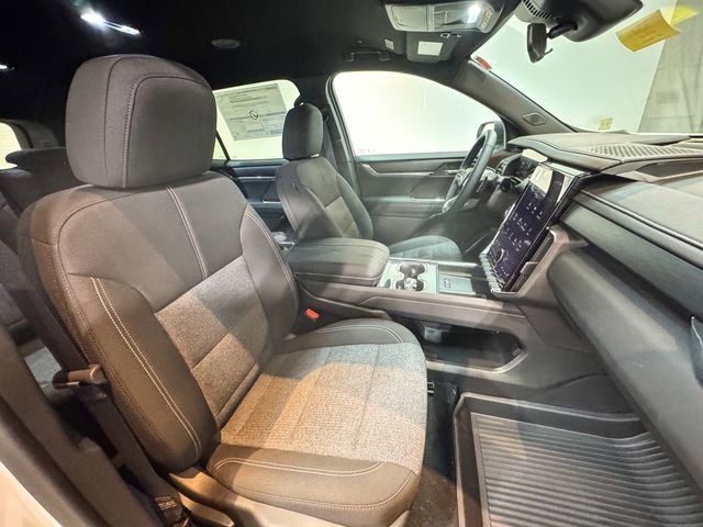 New 2025 GMC Acadia Elevation w/ Black Edition image 24