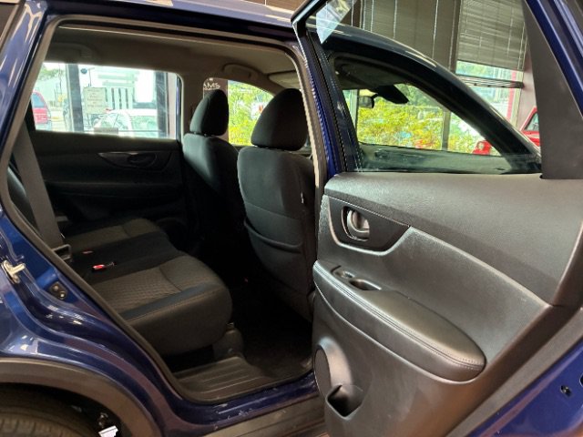 Used 2020 Nissan Rogue S AWD/4WD image 26