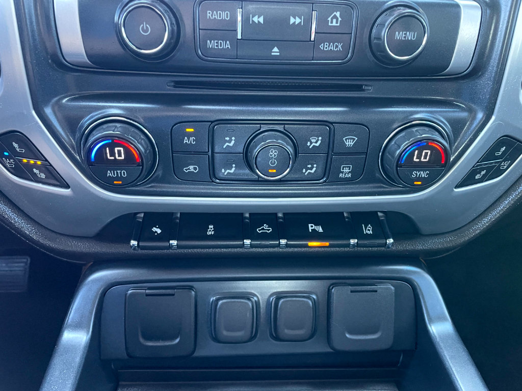 Used 2014 GMC Sierra 1500 SLT w/ SLT Crew Cab Value Package AWD/4WD image 18