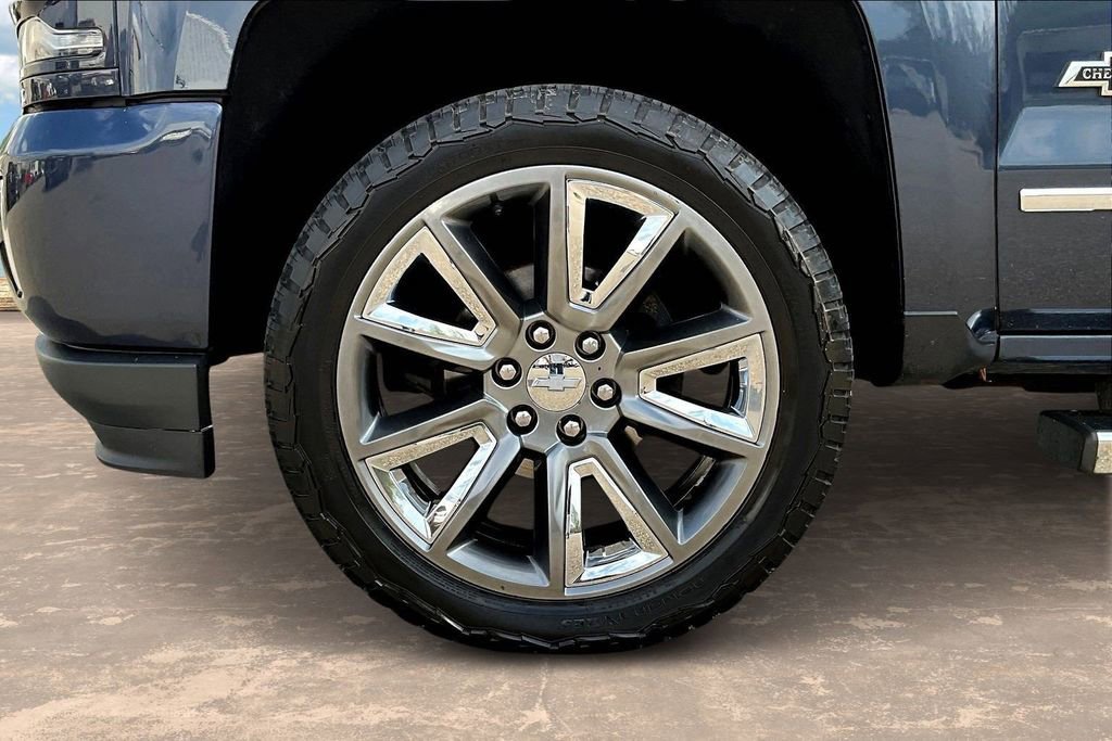 Used 2018 Chevrolet Silverado 1500 LTZ Z71 w/ Centennial Edition image 37