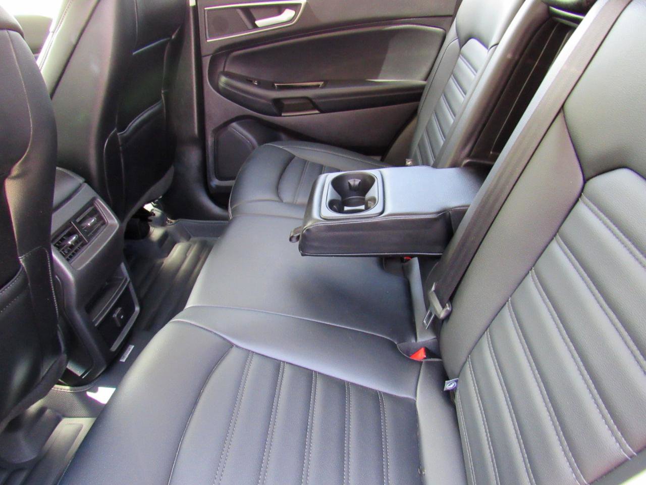 Used 2019 Ford Edge SEL w/ Equipment Group 201A AWD/4WD image 30