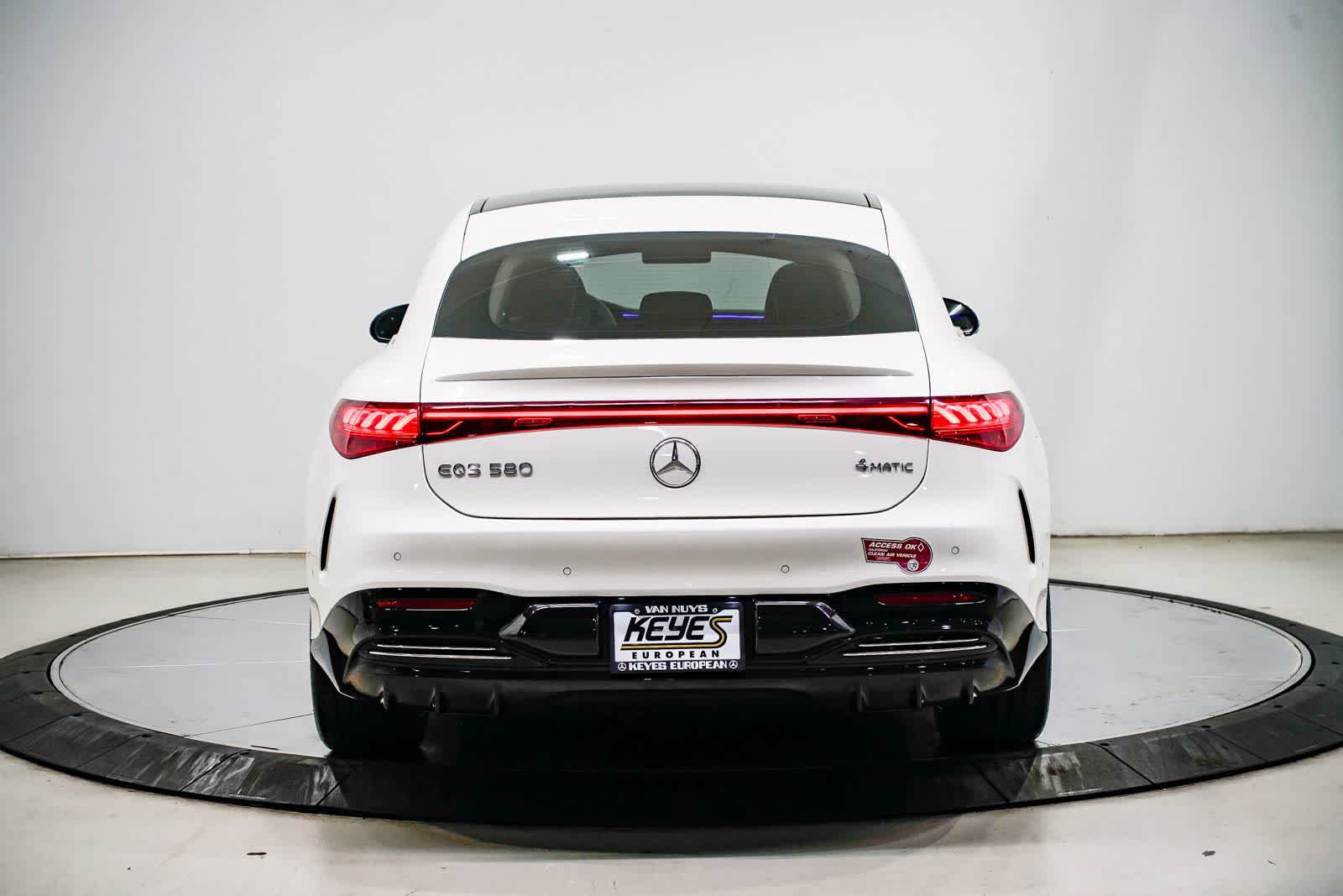 Certified 2023 Mercedes-Benz EQS 580 4MATIC Sedan image 3