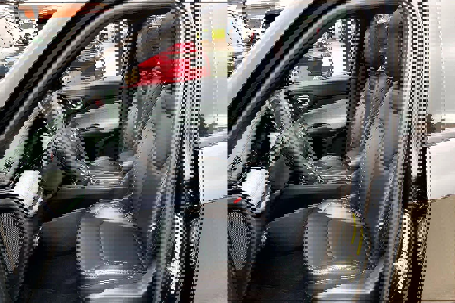 Used 2024 Jeep Compass Latitude w/ Sun and Sound Group image 8