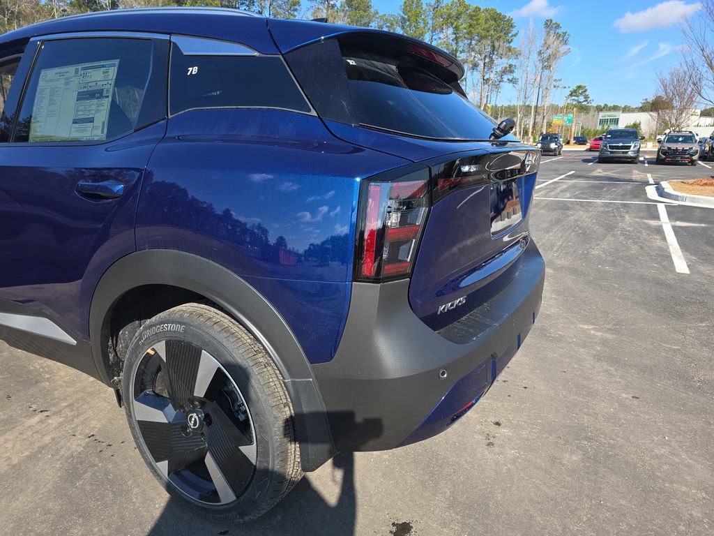 New 2026 Nissan Kicks SR FWD image 36