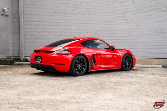 Used 2018 Porsche 718 Cayman RWD image 34