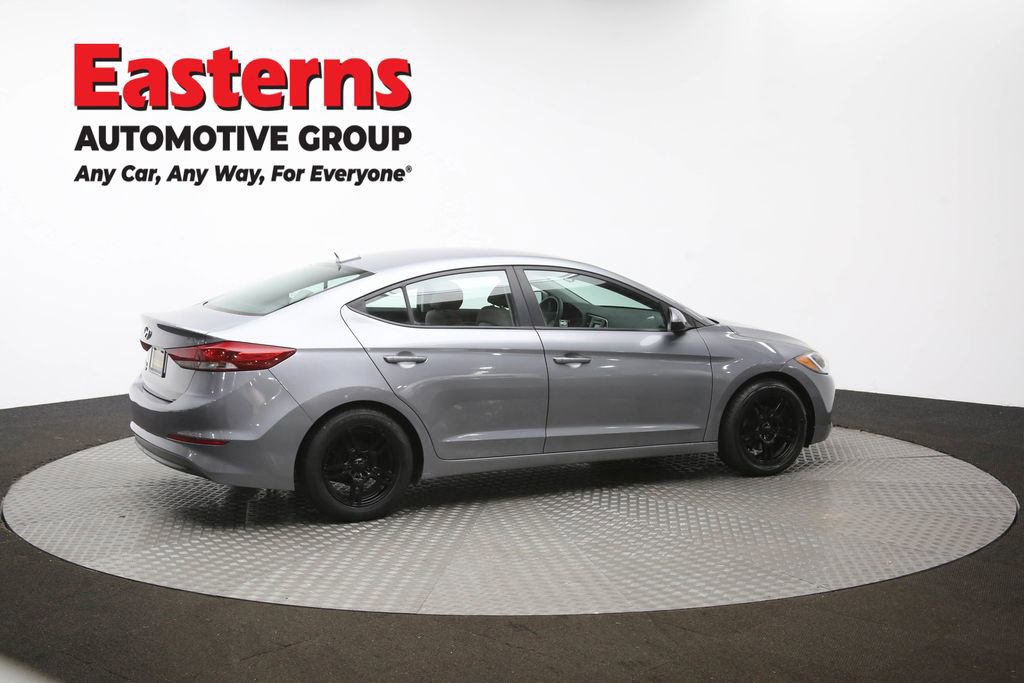 Used 2017 Hyundai Elantra SE w/ Cargo Package image 39