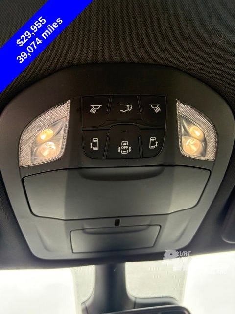 Used 2025 Chrysler Pacifica Select image 24