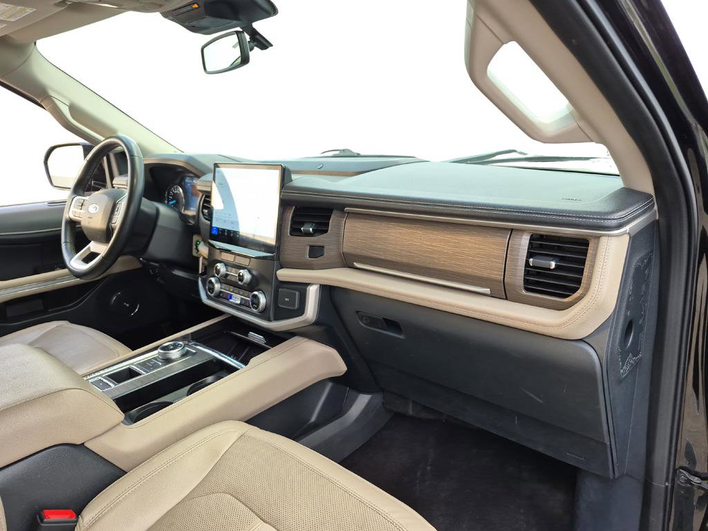 Used 2023 Ford Expedition Limited image 28