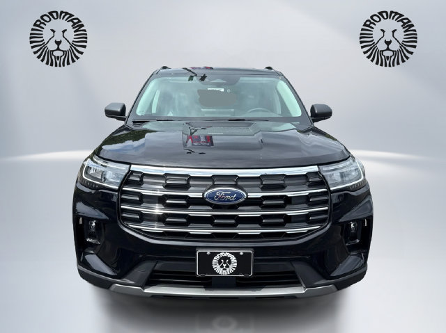New 2026 Ford Explorer Active w/ Active Comfort Package AWD/4WD image 2