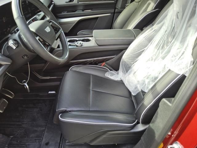 Used 2026 Cadillac Vistiq Platinum AWD/4WD image 5