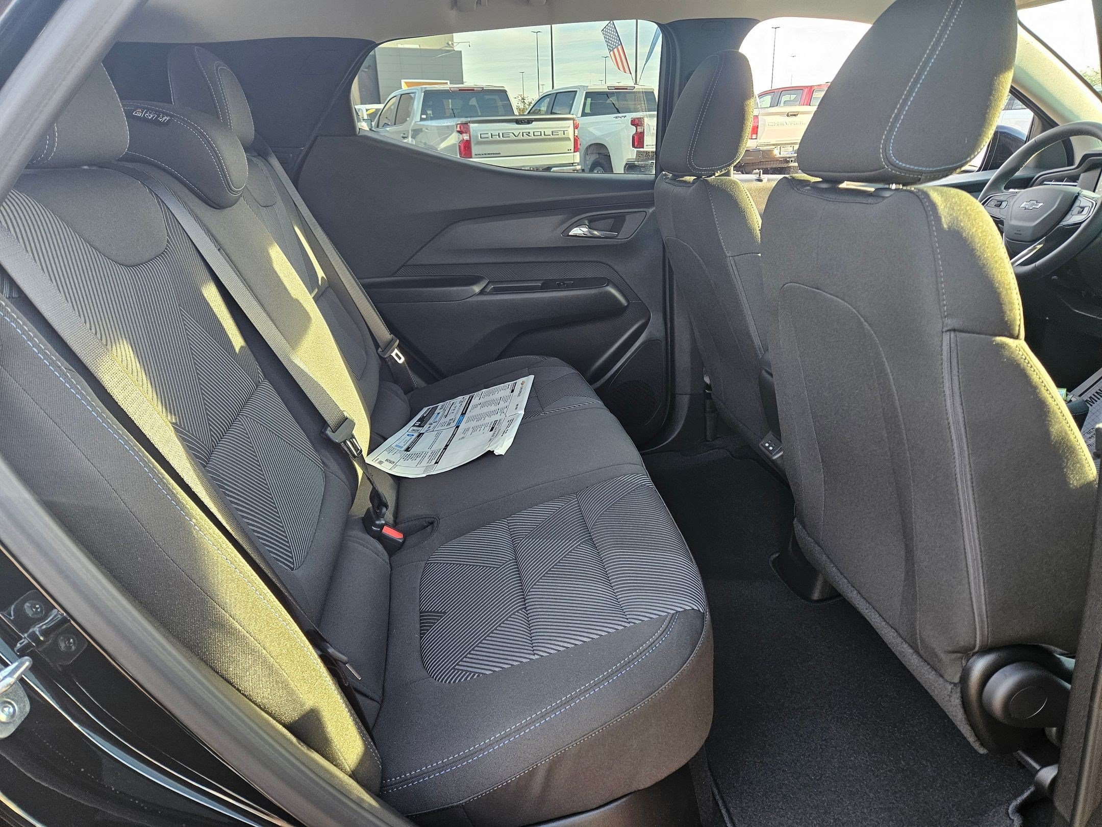 New 2027 Chevrolet Bolt LT w/ Comfort Package FWD image 18