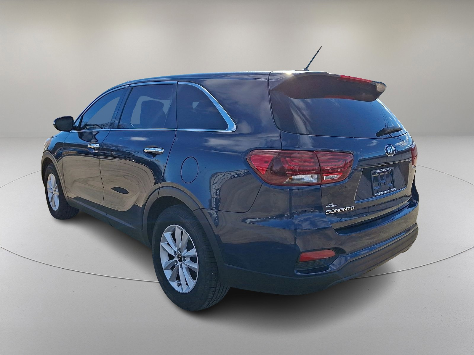 Used 2019 Kia Sorento LX image 7