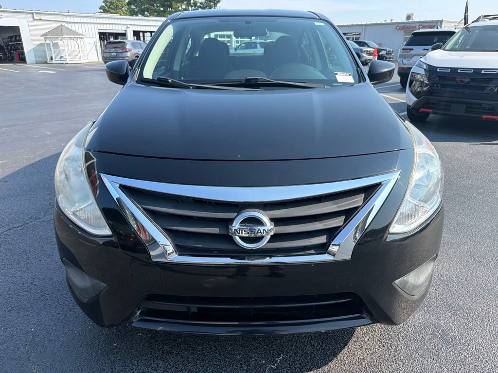 Used 2015 Nissan Versa SV FWD image 8