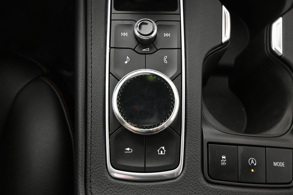 Used 2019 Cadillac XT4 Sport w/ Driver Awareness Package AWD/4WD image 34