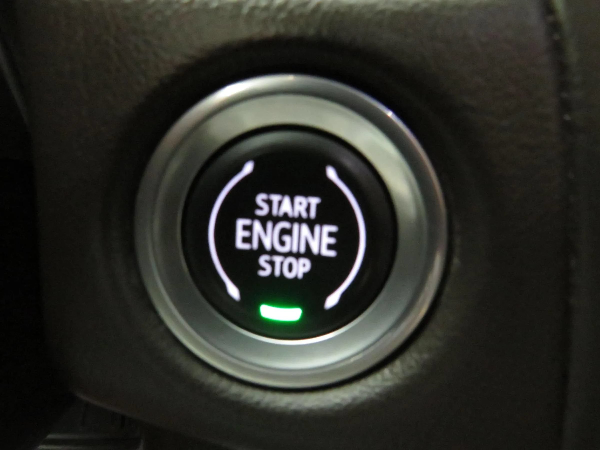 Used 2021 Chevrolet Tahoe Z71 w/ Z71 Off-Road Package AWD/4WD image 19