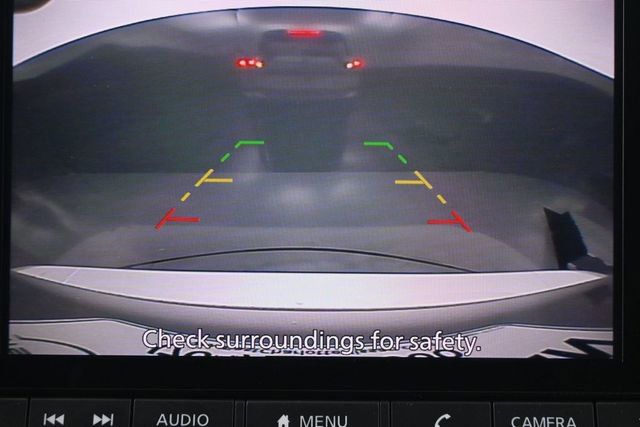 Used 2024 Nissan Rogue S AWD/4WD image 14