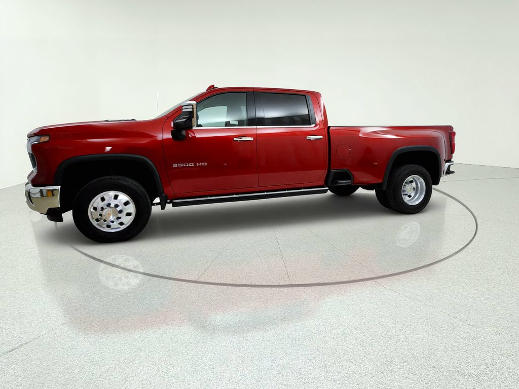 Used 2025 Chevrolet Silverado 3500 LTZ w/ LTZ Plus Package AWD/4WD image 3