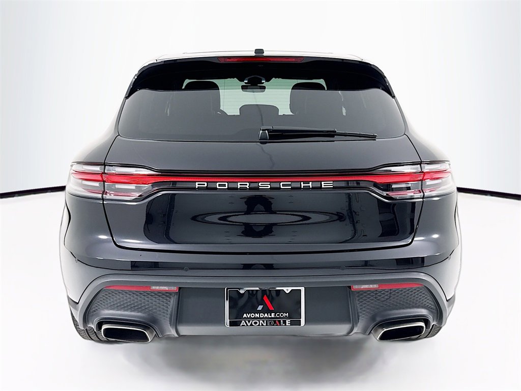 Used 2025 Porsche Macan image 10