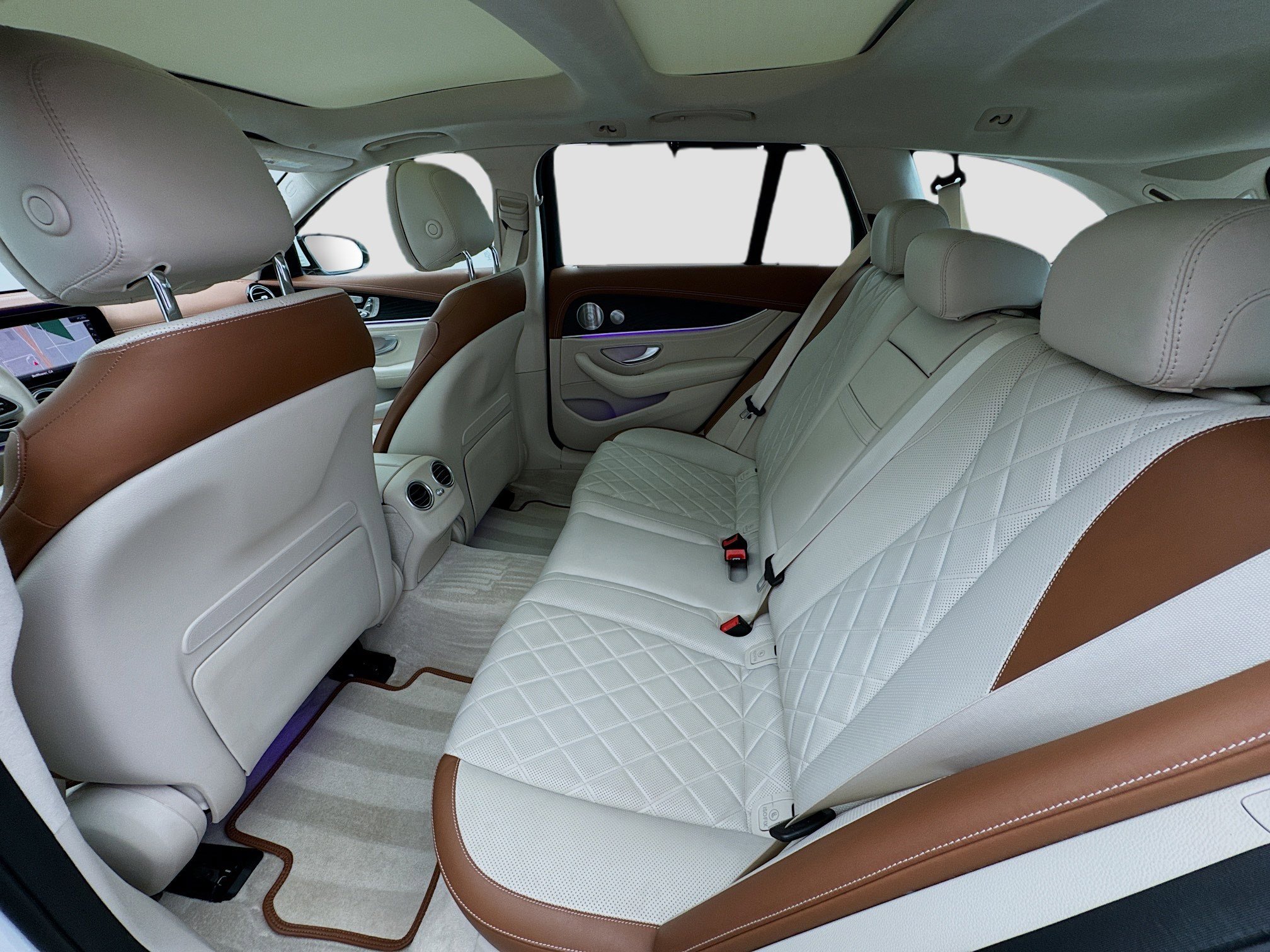 Used 2019 Mercedes-Benz E 450 4MATIC Wagon image 16