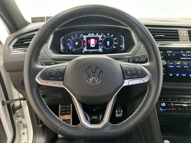 Used 2023 Volkswagen Tiguan SEL R-Line AWD/4WD image 8