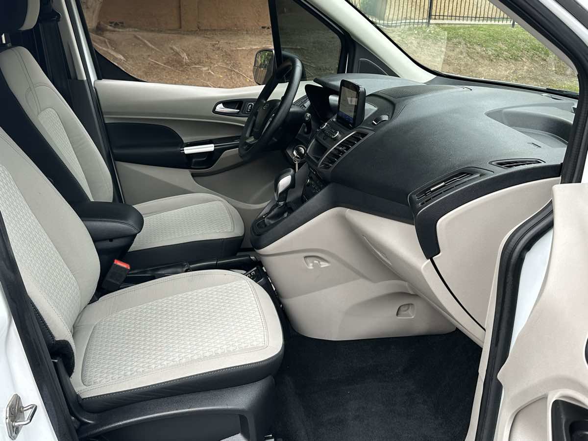Used 2020 Ford Transit Connect XLT FWD image 15