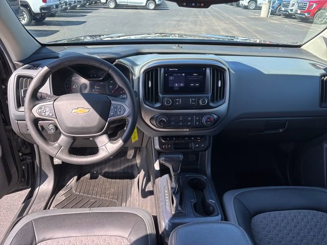 Used 2020 Chevrolet Colorado Z71 w/ Z71 Midnight Edition image 16