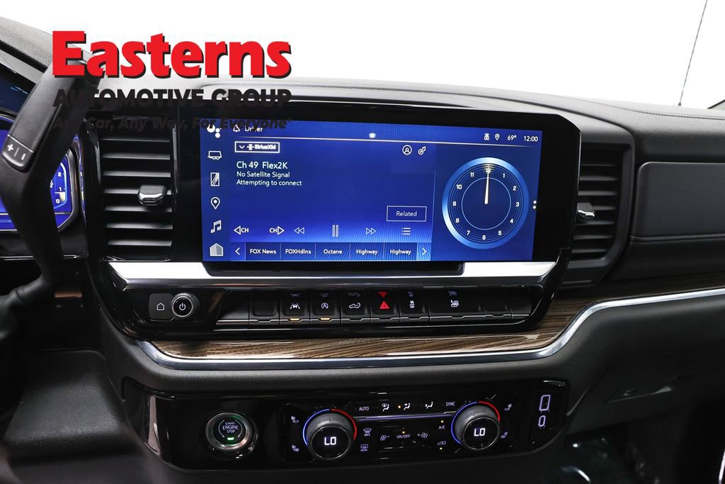 Used 2024 Chevrolet Silverado 1500 LT AWD/4WD image 12