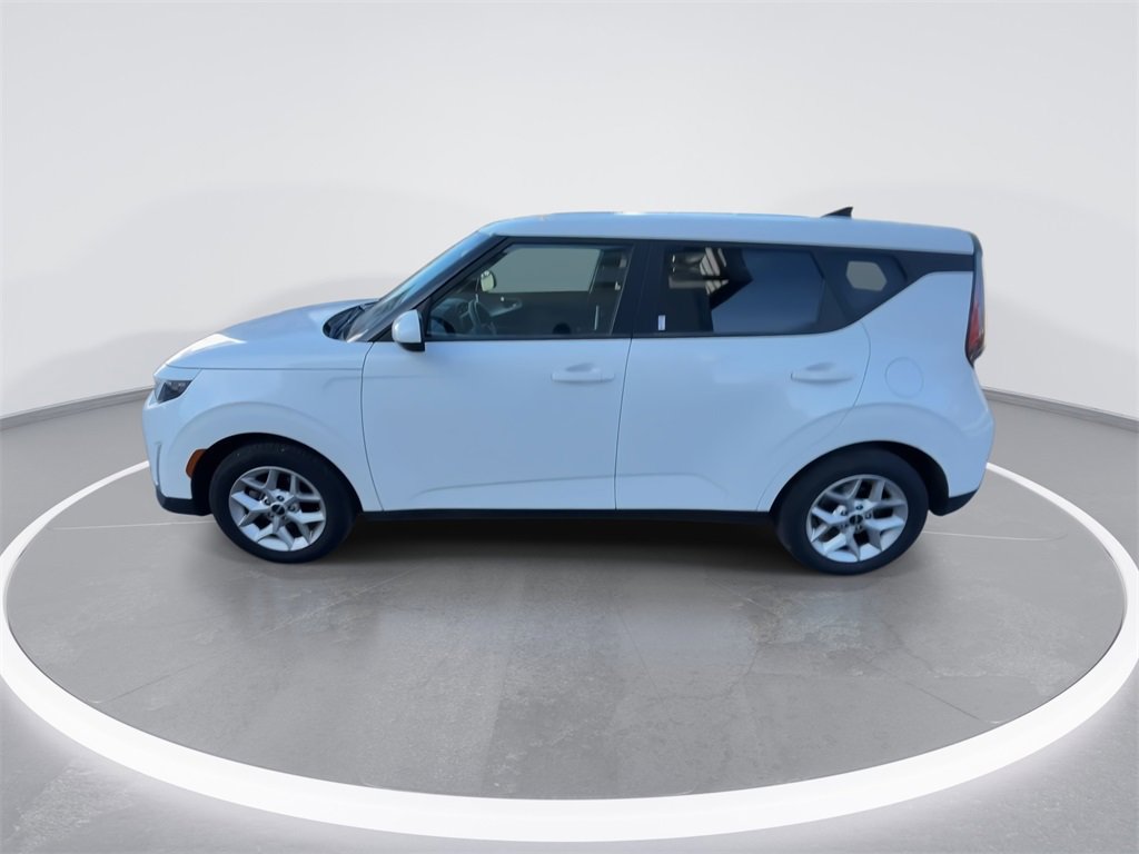 Used 2024 Kia Soul LX w/ Option Group 015 image 5