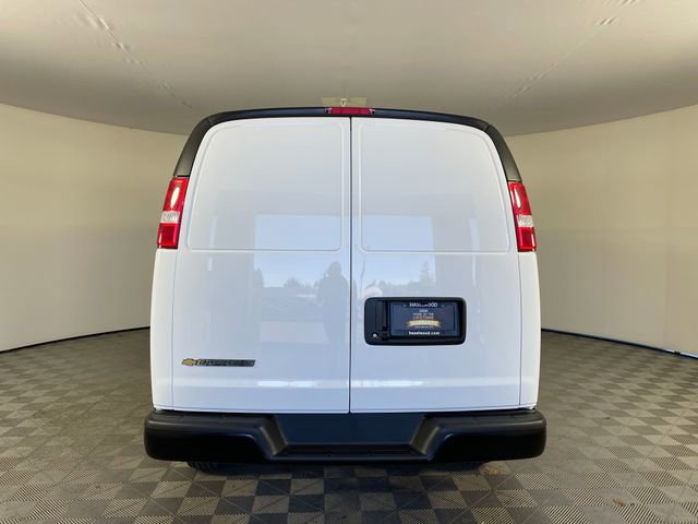 New 2025 Chevrolet Express 2500 image 17
