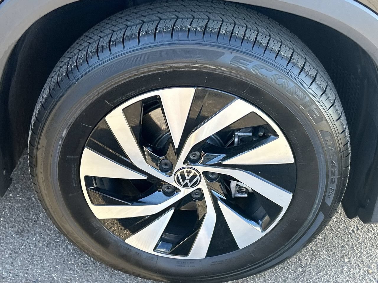 Certified 2026 Volkswagen Tiguan S FWD image 7