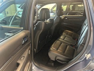 Used 2020 Jeep Grand Cherokee Overland AWD/4WD image 6