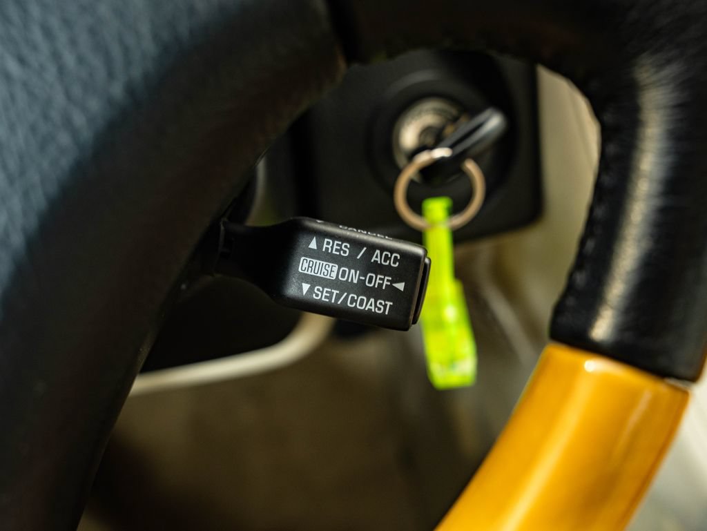 Used 2004 Lexus SC 430 Convertible RWD image 29