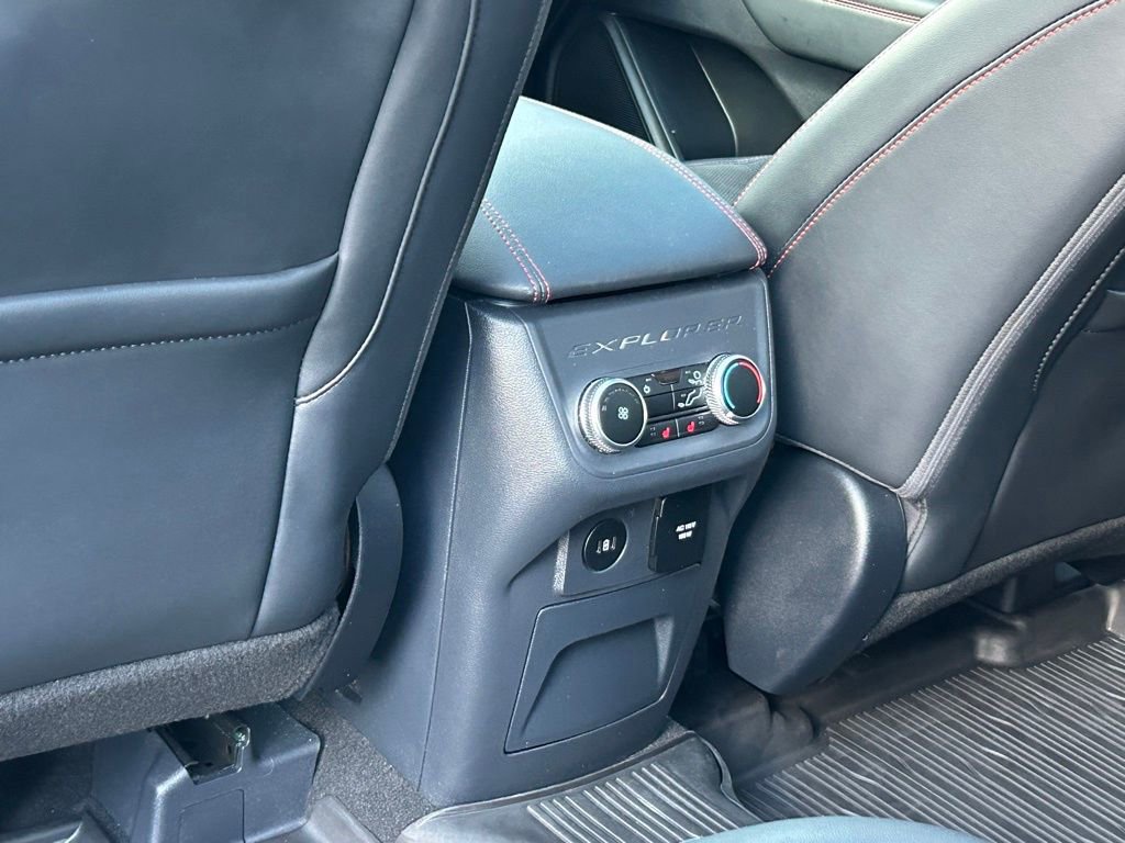 Used 2025 Ford Explorer ST image 37