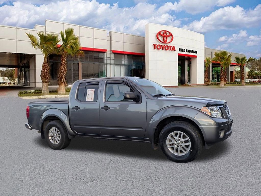 Used 2017 Nissan Frontier SV image 1