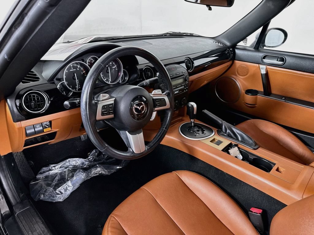 Used 2007 MAZDA MX-5 Miata Grand Touring w/ Premium Pkg RWD image 14