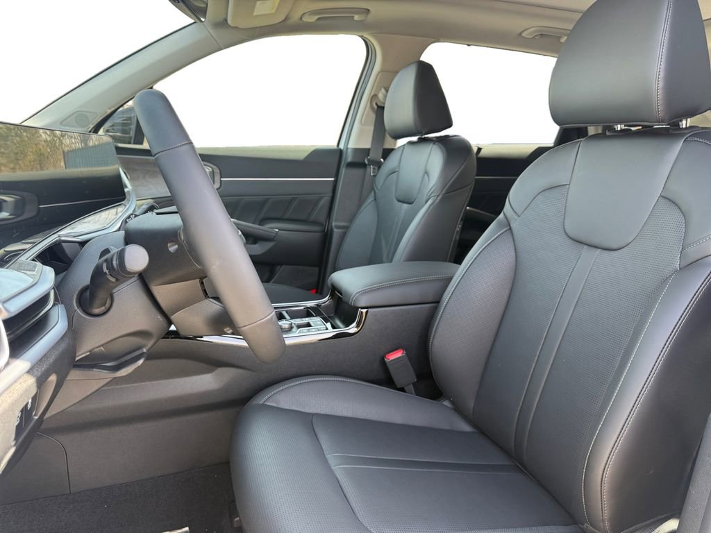 New 2026 Kia Sorento SX image 9